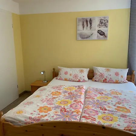 Ferienweingut Matthias Loewen Appartement Detzem Buitenkant foto