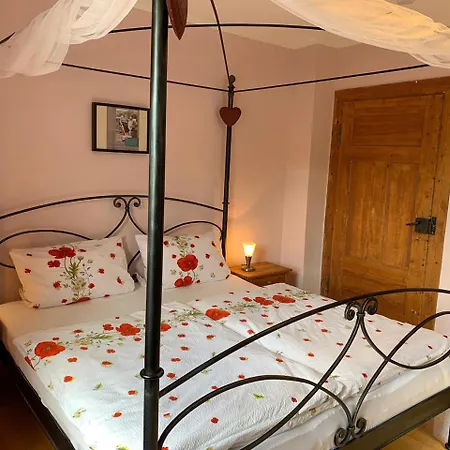 Ferienweingut Matthias Loewen Appartement Detzem Buitenkant foto