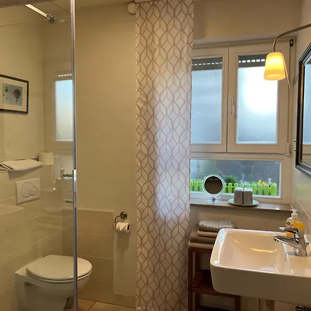 Ferienweingut Matthias Loewen Appartement Detzem Buitenkant foto