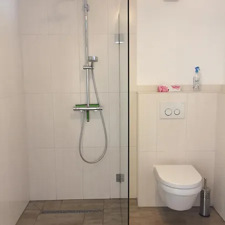 Ferienweingut Matthias Loewen Appartement Detzem Buitenkant foto