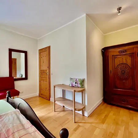 Ferienweingut Matthias Loewen Appartement Detzem Buitenkant foto