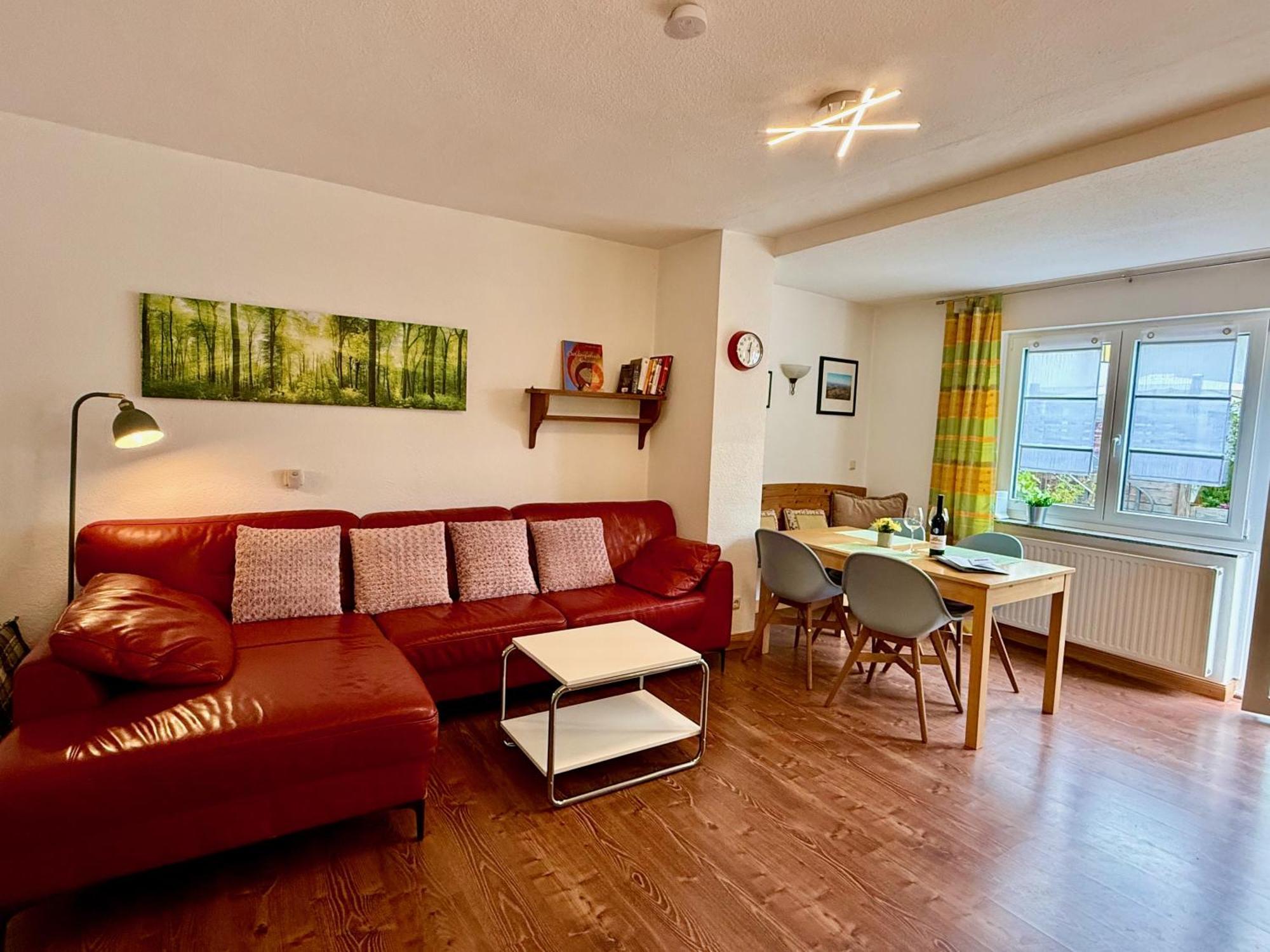 Apartment Ferienweingut Matthias Löwen *